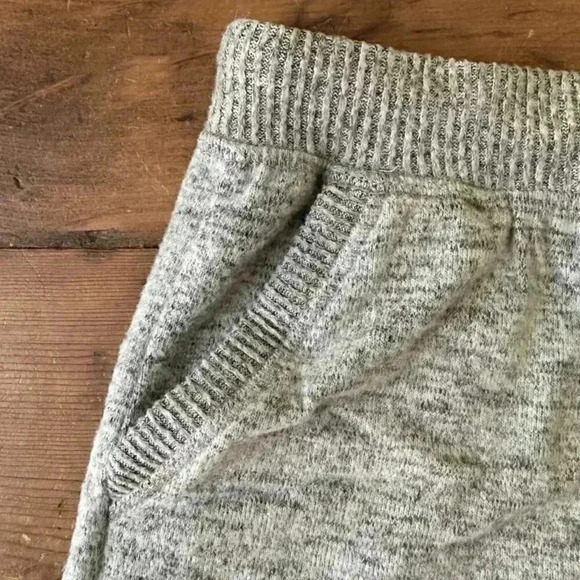 Theo & Spence Heather Grey Soft Sleep Shorts with Pockets Size S NWOT - Picture 2 of 5